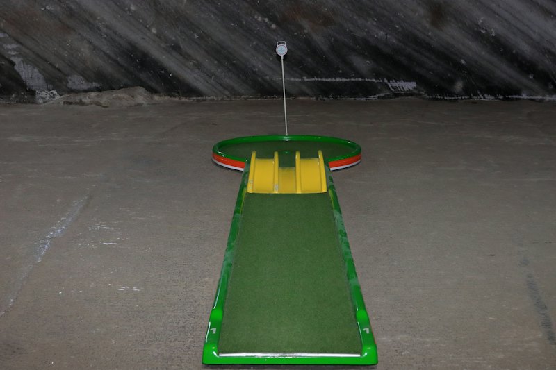 Ideal Beach Mini Golf
